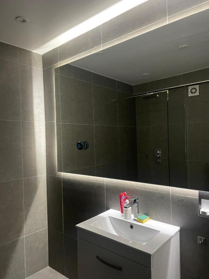 Balham, South London Spacious Guest House 1, 6 Rooms Available Eksteriør bilde