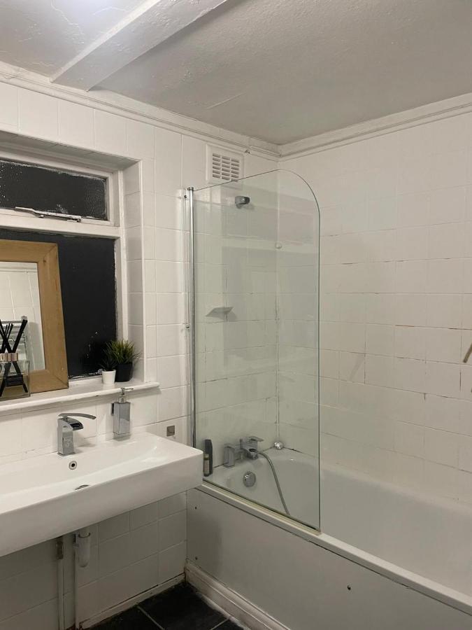 Balham, South London Spacious Guest House 1, 6 Rooms Available Eksteriør bilde
