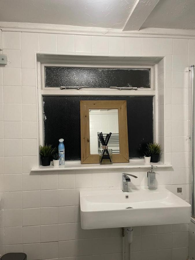 Balham, South London Spacious Guest House 1, 6 Rooms Available Eksteriør bilde