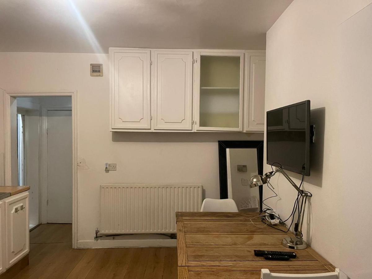 Balham, South London Spacious Guest House 1, 6 Rooms Available Eksteriør bilde